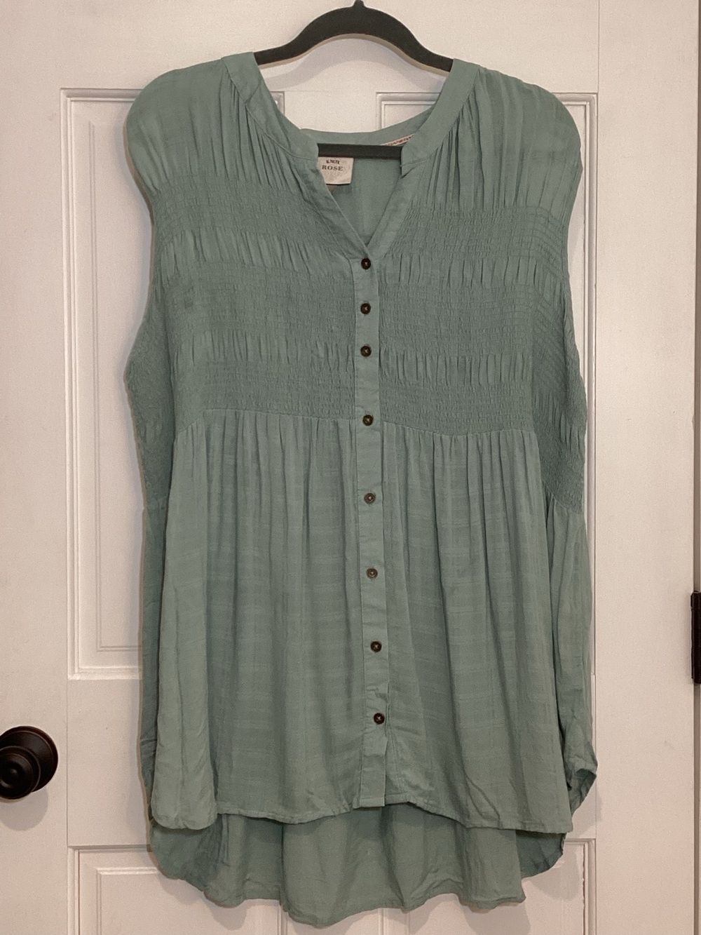 Knox Rose Sage Green smocked Sleeveless flowy Button-Front Tunic 2x